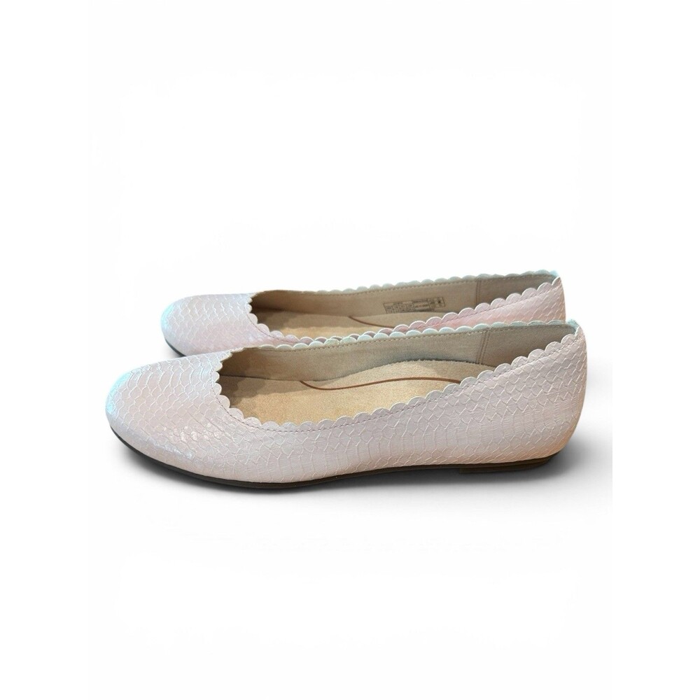 Vionic NEW Women’s Size 7.5 Pink Scalloped Embossed Snake print Flats Shoes